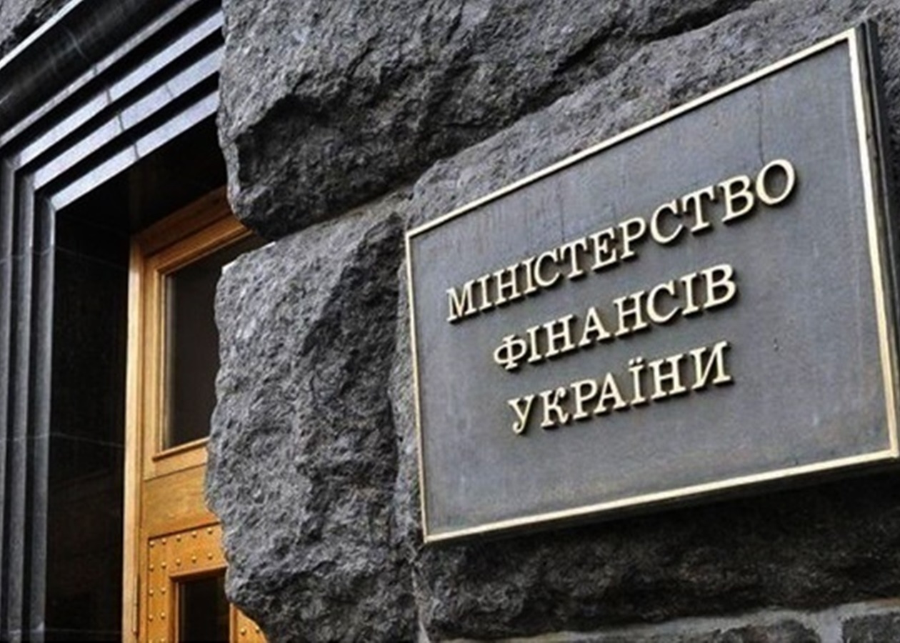 Доходи держбюджету зросли майже на 40%
