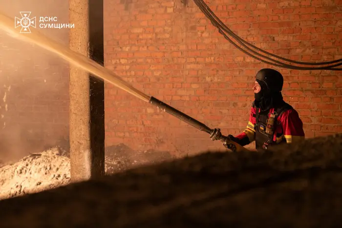 Окупанти вдарили по об’єкту критичної інфраструктури на Сумщині: наслідки