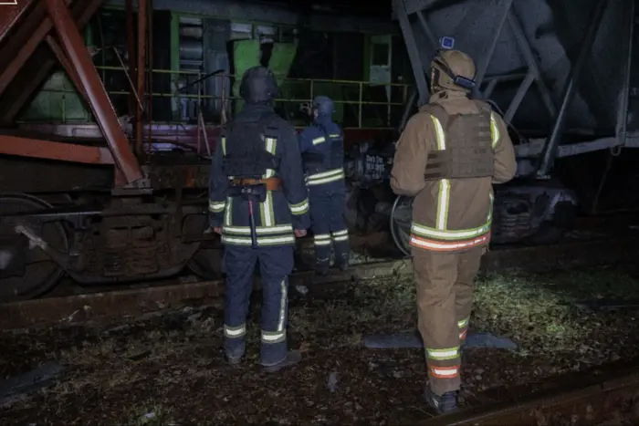 Росіяни вдарили по залізничній станції в Сумах: є поранені