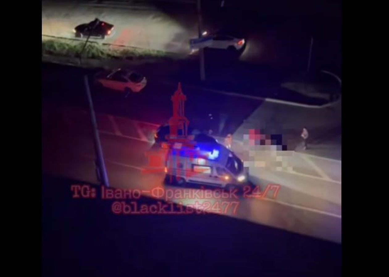В Івано-Франківську поліцейський скоїв смертельне ДТП і втік