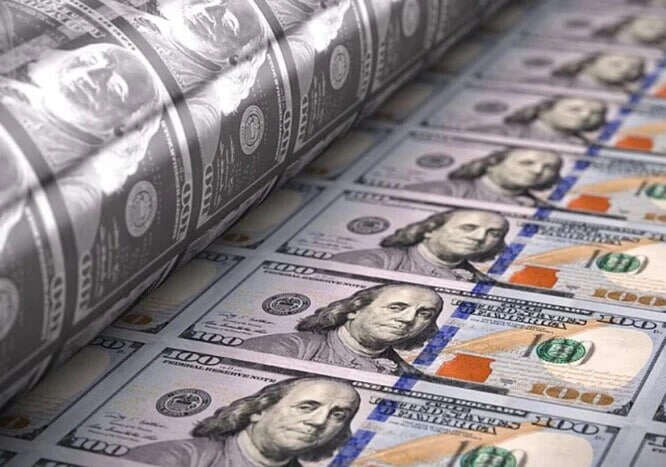 МВФ: Через зупинку роботи українських портів курс долара може зрости до 45–46 гривень