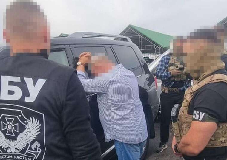 СБУ та Нацполіція затримали екснардепа за організацію схеми для ухилянтів за 10 тисяч доларів