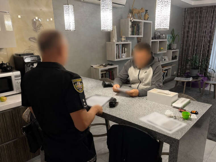 Депутати Київської облради могли виводити гроші для малозабезпечених через родичів: підозри отримали 9 людей