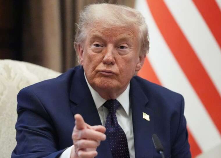 Трамп розглядає участь США в ударах по хуситах після атаки на аеропорт Ер-Ріяда
