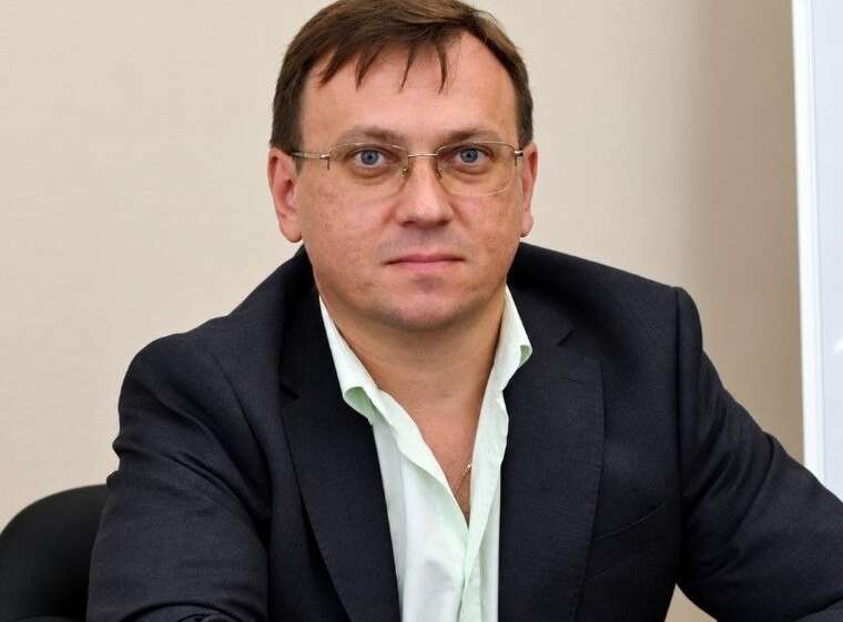 Від 3 тисяч доларів за рішення для виїзду за кордон: ВРП звільнила суддю Ліпчанського